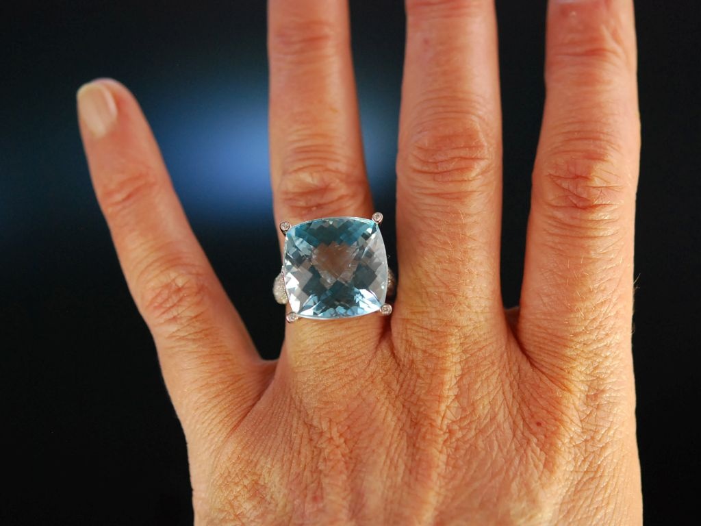 Ct Blue Topaz Ring Ct Blue Topaz Ring