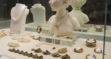 Diamantschmuck gebraucht kaufen – nachhaltig funkeln - Gebrauchter Diamantschmuck » Die Vorteile von Vintage- und Antikschmuck