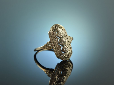 Um 1915! Eleganter Art Deco Ring Diamanten ca. 0,2 ct Wei&szlig; Gold 750
