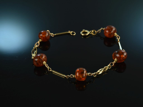 Around 1955! Delicate bracelet Baltic Amber Balls Gold 333