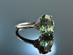 Exquisites Gr&uuml;n! Eleganter Turmalin Brillant Ring...