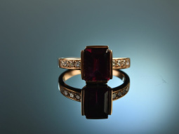 Warm red! Fine timeless rhodolite diamond ring red gold 750