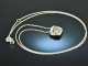 Fine and elegant! Zartes Collier Smaragde Brillanten 0,25 ct Wei&szlig; Gold 750