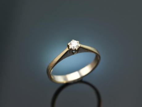 Around 1970! Classic Brilliant Engagement Ring 0,15 ct White Gold 585