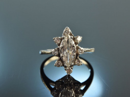 Um 1975! Wundervoller Diamant Navette Marquise Ring Wei&szlig; Gold 585