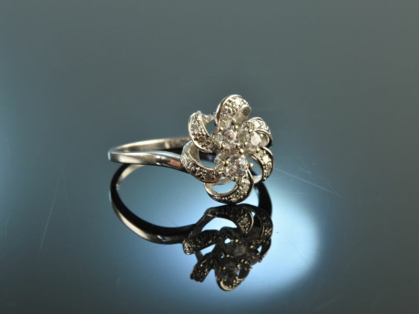 Around 1965! Dream engagement diamond ring 0,25 ct white gold 585