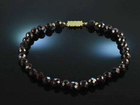 1900! Beautiful large faceted garnet chain gold 585 Clasp silver 835