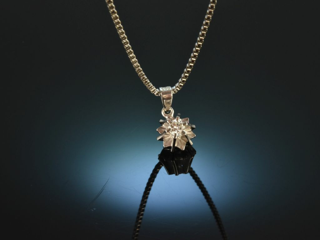 Um 1970! Hübscher Brillant Solitär Anhänger mit Kette 0,14 ct Weißgol,  399,00 €