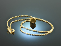 Around 1990! Pretty diamond pendant with chain 0,07 ct...