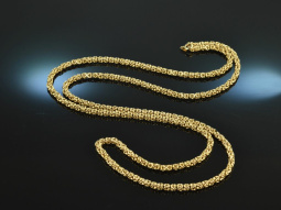 1975! Beautiful long royal necklace 33,5 gram gold 333