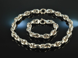 Around 1980! Chic big statement necklace and bracelet...