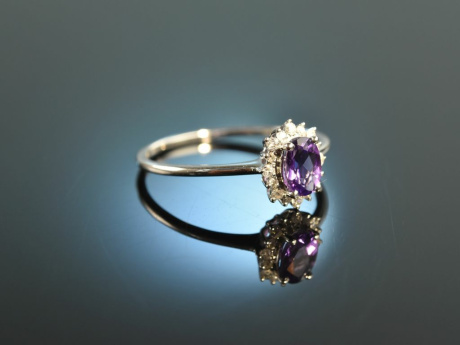 For you! S&uuml;sser Verlobungs Freundschafts Ring Weiss Gold 750 Amethyst Brillanten