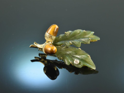 Around 1960! Oakleaf brooch nephrite tigereye diamond...