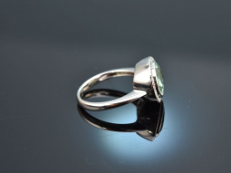Soft Green! Wundervoller Ring gr&uuml;ner Aquamarin Brillanten Wei&szlig; Gold 750