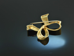 Around 1965! Classic Vintage Bows Brooch Gold 585