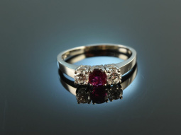 1975! Classic Ruby Brilliant Ring 0,44 ct White Gold 750