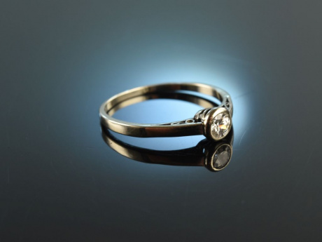 Um 1920! Klassischer Diamant Solit&auml;r Ring 0,22 ct Wei&szlig; Gold 585
