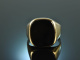 Around 1970! Classic Vintage Mens Signet Crest Ring Onyx Gold 333