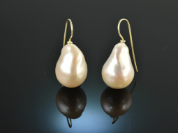 From our workshop! Baroque Freshwater Cultured Pearls...