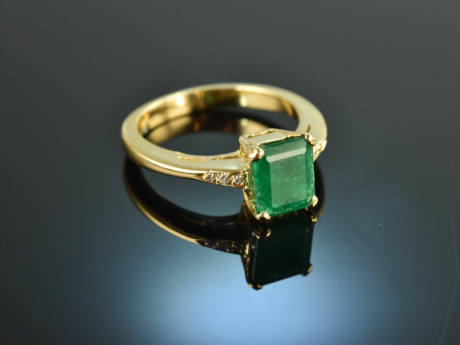 Around 1990! Fine Emerald Brilliant Ring Gold 750