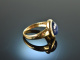 Feines Blau! Klassischer Saphir Ring 3,2 ct Gold 750