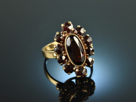 Around 1950! Classic Garnet Ring Gold 333