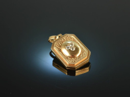Vienna around 1890! Beautiful medallion pendant diamonds...
