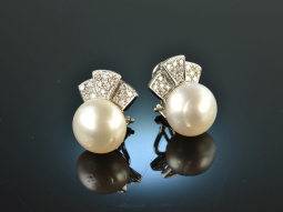 Around 2010! Elegant Brilliant South Sea Cultured Pearl...