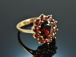 Um 1960! Klassischer Granat Ring zur Tracht Gold 333