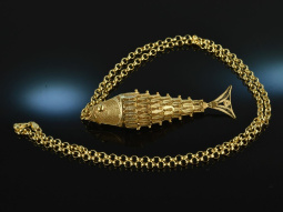 Around 1960! Filigree link fish pendant with chain silver...