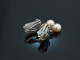 Around 1985! Elegant Cultured Pearl Brilliant Ear Clips 0.9 ct White Gold 585