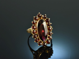 Around 1965! Classic large garnet ring gold 333