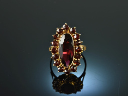 Around 1965! Classic large garnet ring gold 333