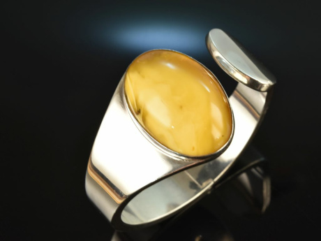 Around 1970! Very beautiful bangle with honey amber silver 925