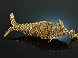 Around 1965! Fancy link fish pendant with chain silver...