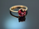 Deep Red! Edler Ring mit Rhodolith Rosé Gold 750