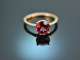 Deep Red! Edler Ring mit Rhodolith Ros&eacute; Gold 750