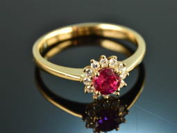 Bright Red! Feinster Rubin Diamant Ring Gold 750