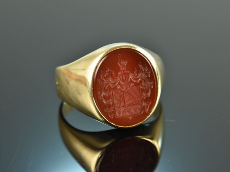 Um 1980! Hochwertiger Wappen Siegel Ring mit Karneol Gold 585