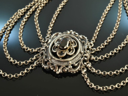 Around 1980! 4-piece traditional costume set necklace...