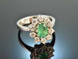 Wien um 1985! Klassischer Smaragd Brillant Ring Wei&szlig; Gold 585