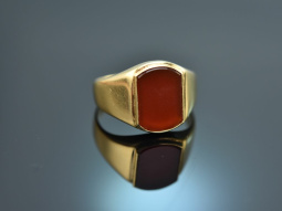 Around 1970! Classic coat of arms signet ring with...