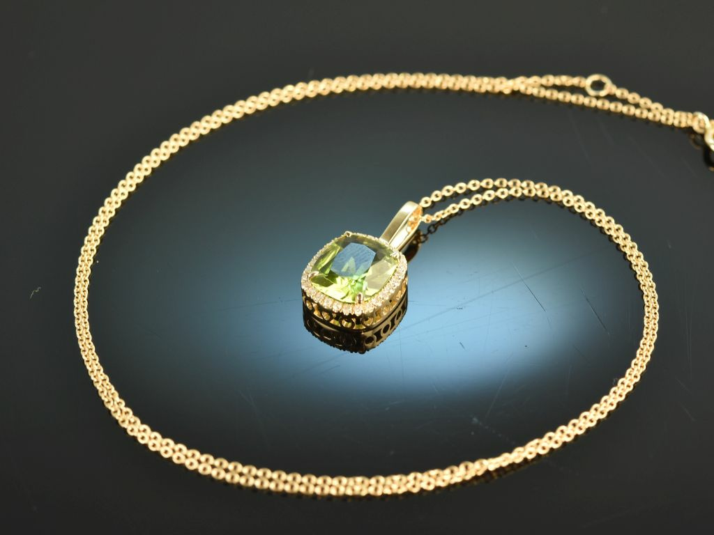 Fine Green! Peridot Diamant Anhänger mit Kette Gold 585, 759,00 € | Kettenanhänger