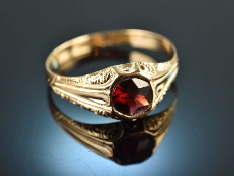 Um 1900! Feiner B&ouml;hmischer Granat Ring Gold 585