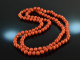 Around 1970! Especially beautiful long Mediterranean coral necklace gold 750