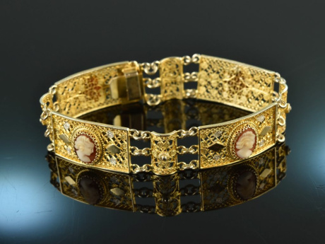 Around 1950! Pretty filigree cameos bracelet silver 800 gold plated