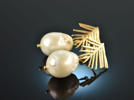 Christmas Pearls! Pretty pearls drop earrings silver 925 gold plated