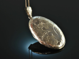 Around 1960! Large medallion pendant with long chain...