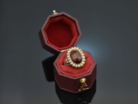 Um 1820! Historischer Granat Ring mit Saatperlen Gold 585