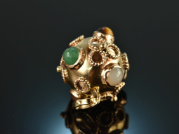 Around 1955! Funny ball pendant with quartz and agates...